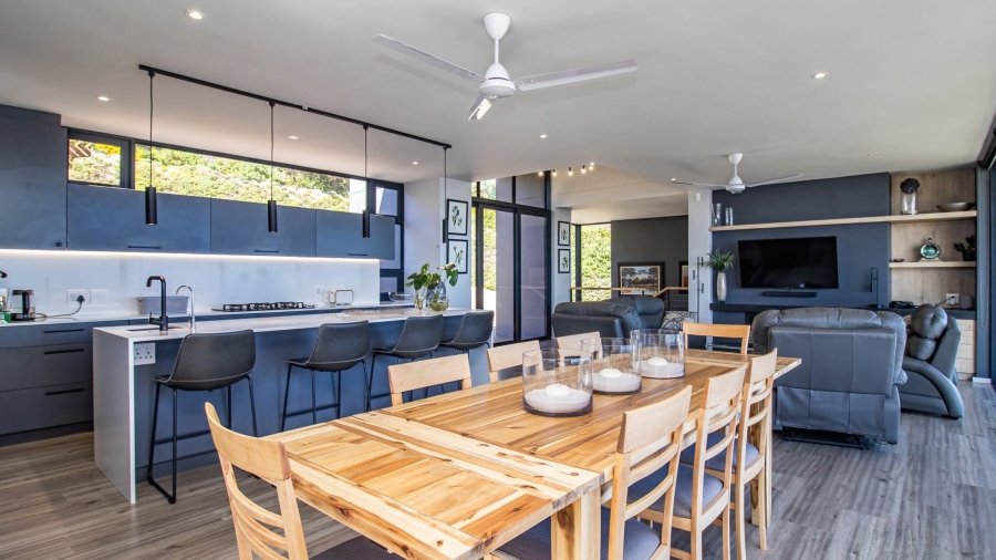 3 Bedroom Property for Sale in Rooi Els Western Cape